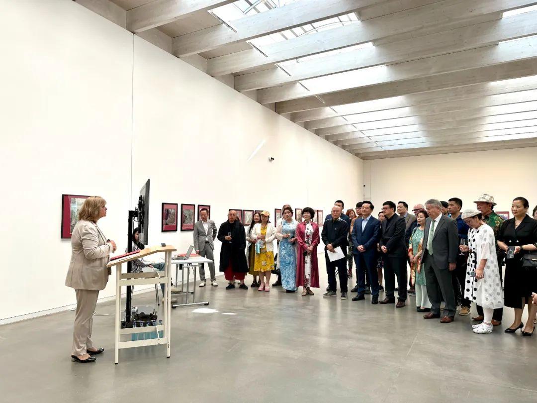 德國北威州舉行中歐藝術(shù)對話張松繪畫巡回展