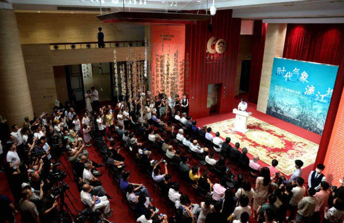 <b>“時(shí)代氣象 漓江探源——陽(yáng)光水墨畫(huà)作品展”在中國(guó)美術(shù)館開(kāi)幕</b>