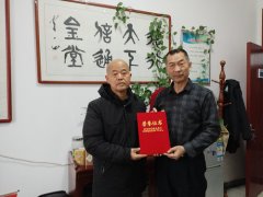 詩人畫家李翰迪榮獲“愛國主義志愿者”稱號