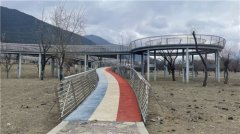 西藏林芝云上桃源旅游度假村