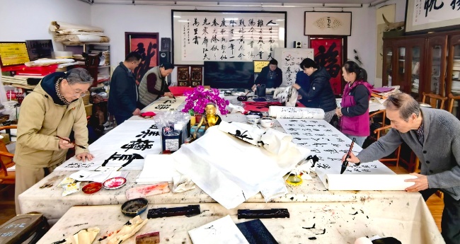 香山葉正紅   重陽情更濃(圖2)