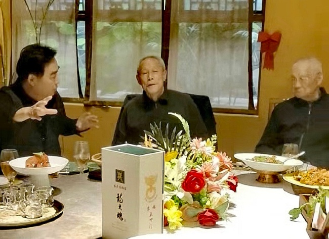 香山葉正紅   重陽情更濃(圖14)