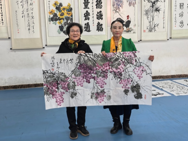 陳香梅世界藝術(shù)家協(xié)會書畫筆會在京舉行 17位名家揮毫共繪藝術(shù)盛宴(圖14)